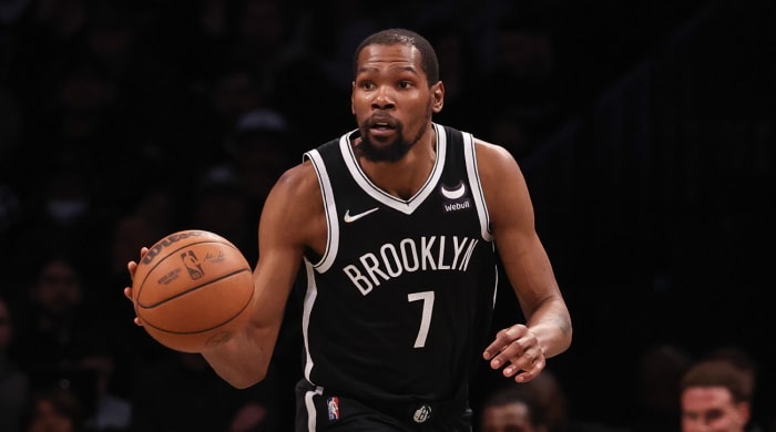 Brooklyn Nets forward Kevin Durant (7)